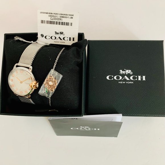 COACH WATCH AND BRACELET GIFT SET - Picture 1 of 9